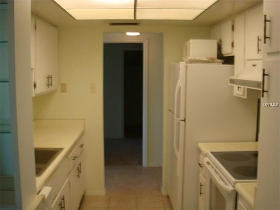 2nd image of 5890 Driftwood Pl