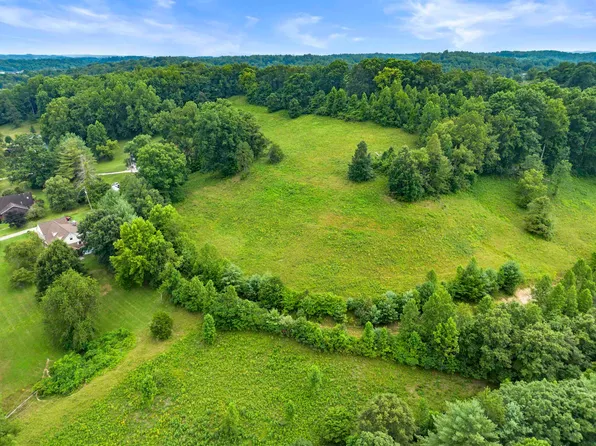 912 Shady Oak Dr, Ashland, KY 41102