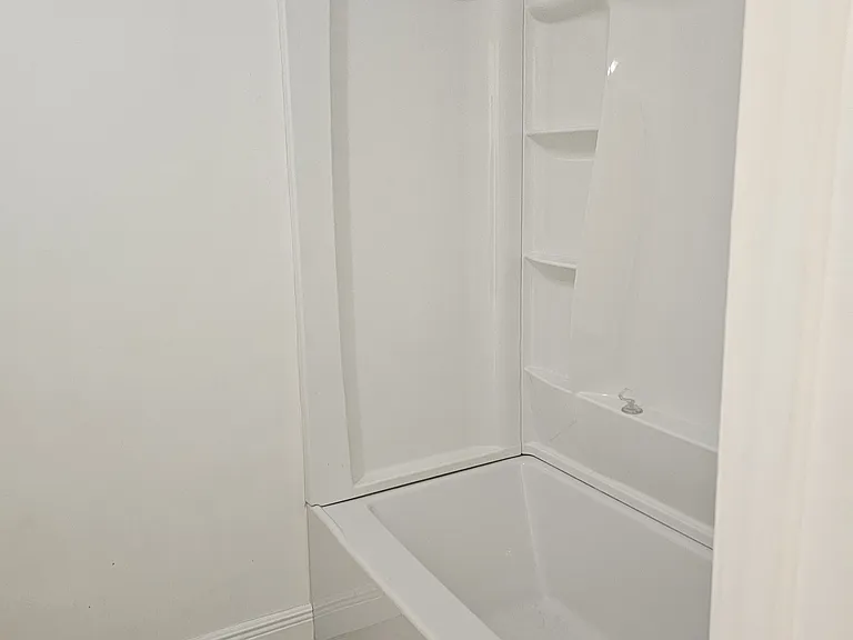 303 Covington St #C — Photo 5
