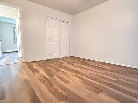 4th image of 6613 Dublin Loop W APT 4