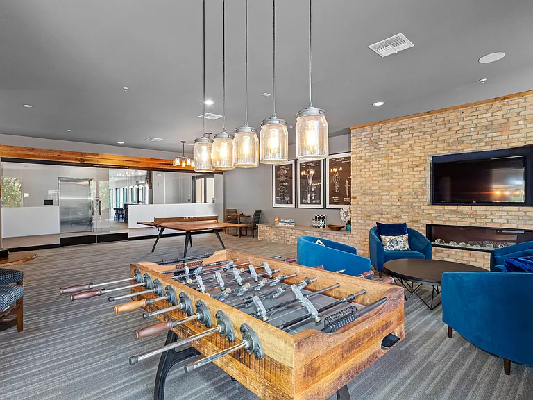 Maitland Pointe — Photo 15