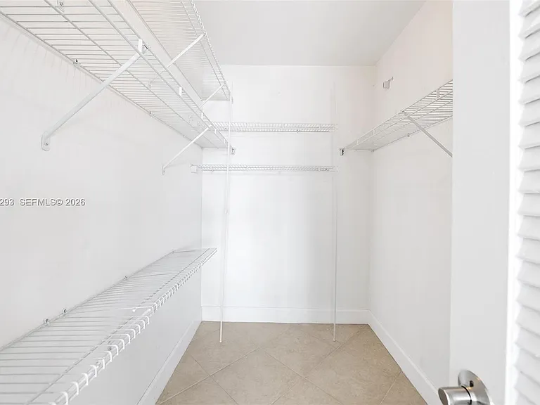 2900 NE 30th St #7G — Photo 13