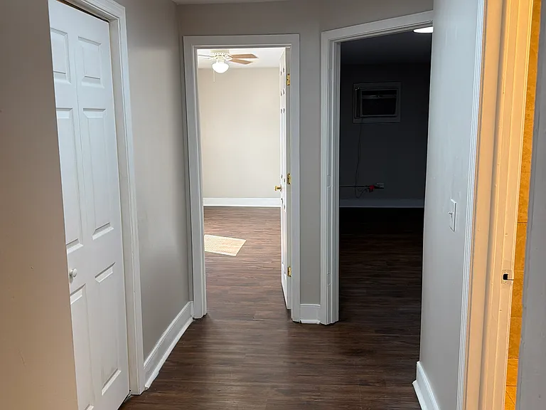 1022 W Main St #1 — Photo 7