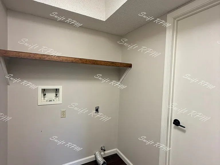 6702 W 150th St #1 — Photo 6