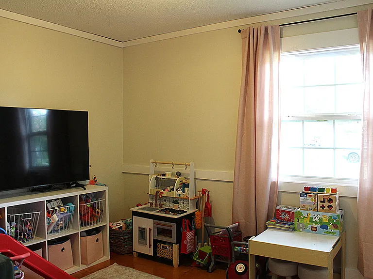 218 Dogwood St — Photo 7