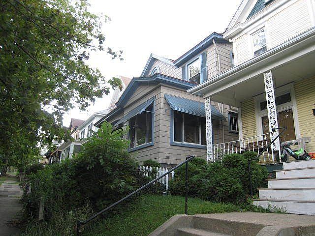 2nd image of 412 Vine St