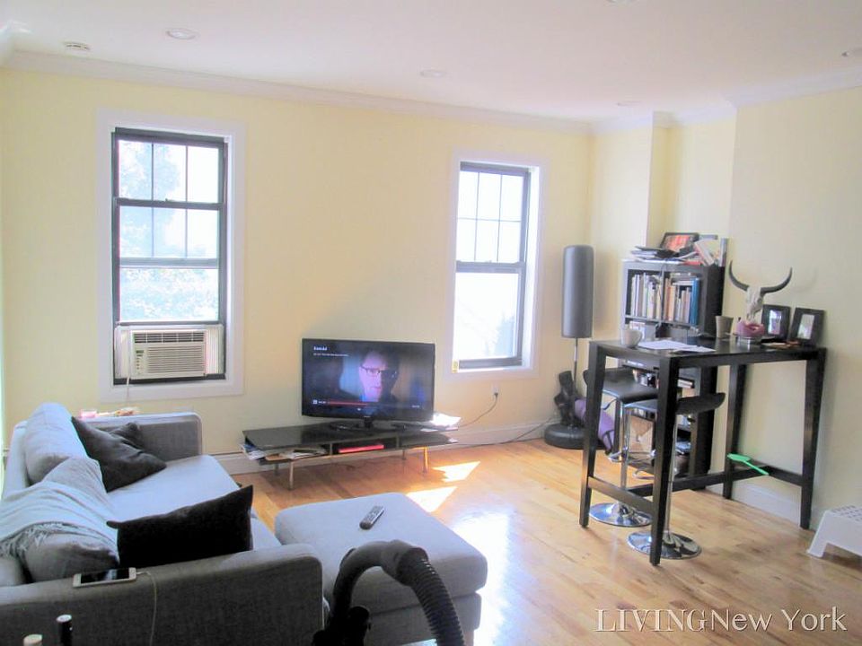 1st image of 69 Buffalo Ave #2