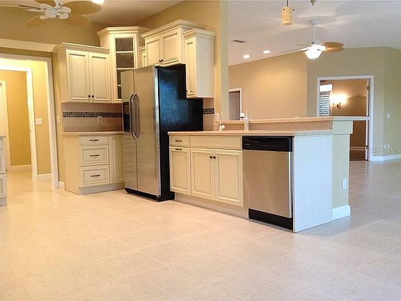5th image of 7197 Crock Ave