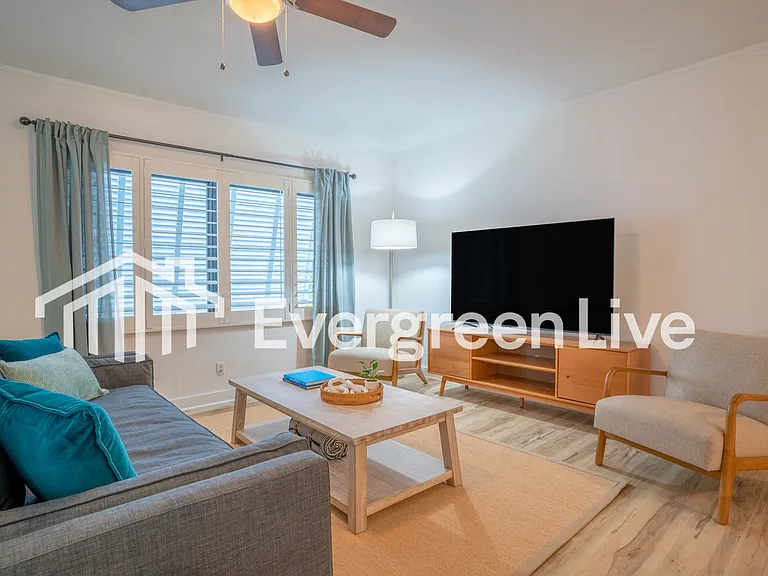 1428 NE 17th Ave — Photo 6