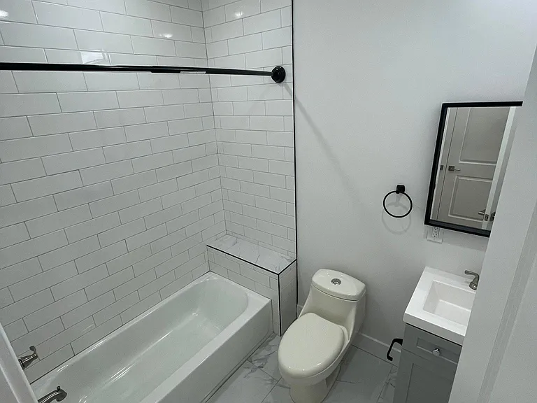 2203 W Thompson St #A — Photo 8