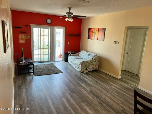 4908 KEY LIME Drive #207, Jacksonville, FL 32256
