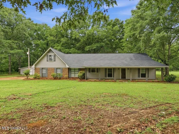 6122 Kay Brook Dr, Jackson, MS 39272