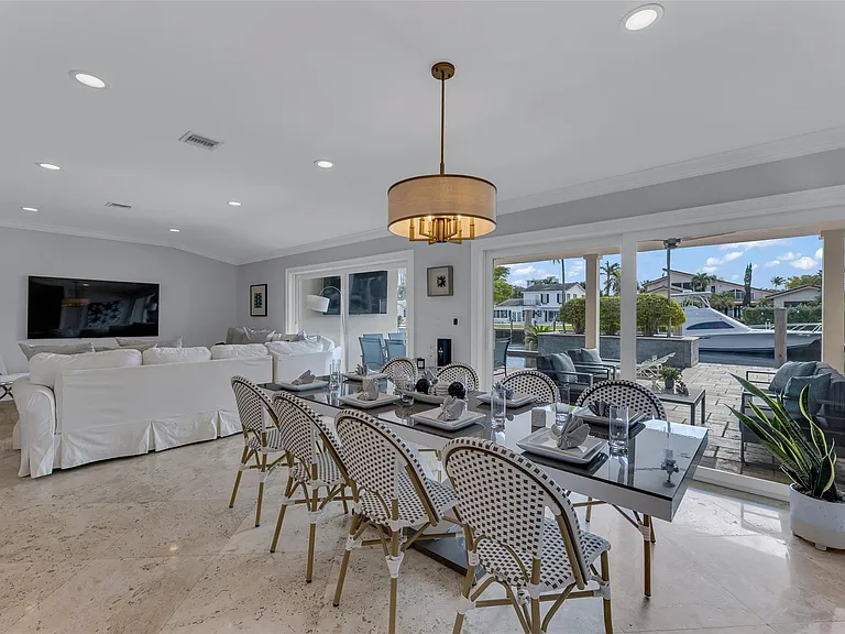 272 Imperial Ln — Photo 31