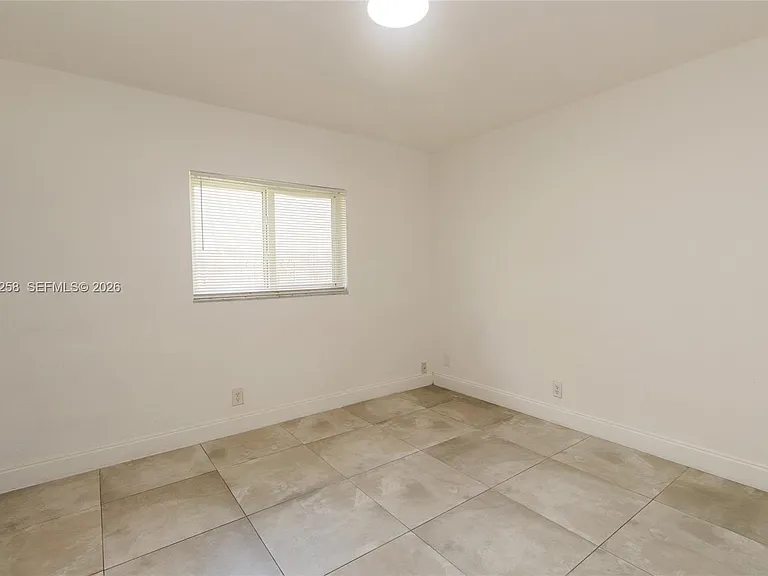 831 NW 1st Ave #4 — Photo 12