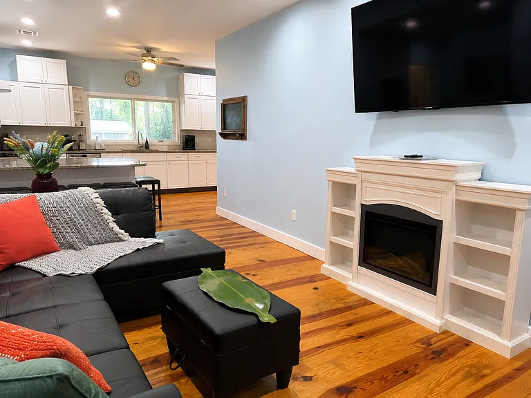 107 S Lake Dr — Photo 8