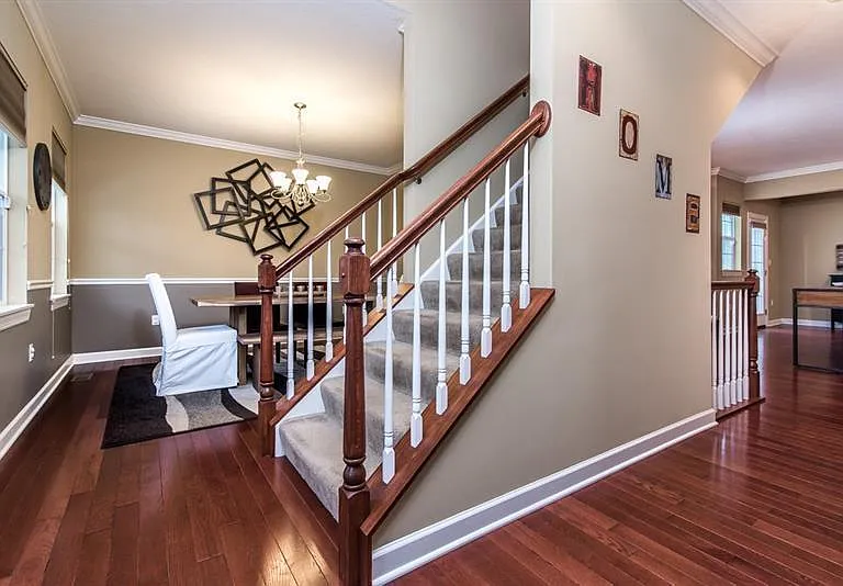 371 Wealdstone Rd — Photo 4