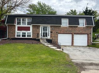 17501 Winston Dr, Country Club Hills, IL 60478