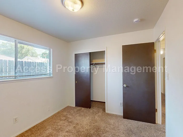 1516 Floyd Ave — Photo 18