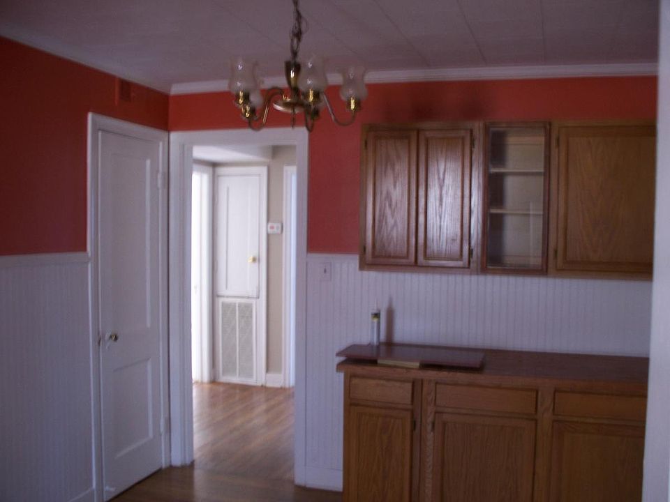 2nd image of 1324 Horner St