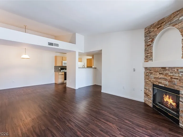 950 Seven Hills Dr #524 — Photo 6