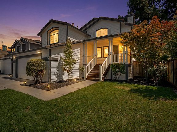 3rd image of 5521 Crimson Cir
