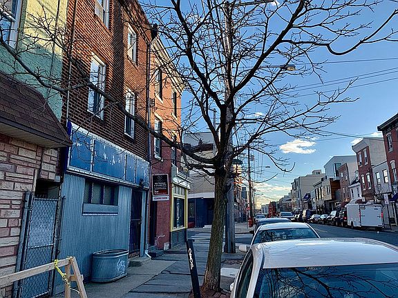 3rd image of 1603 Frankford Ave