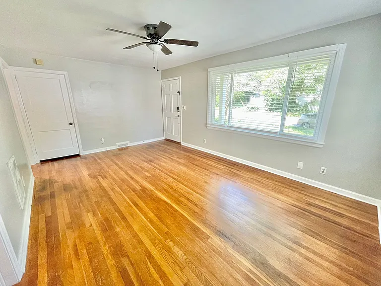 2306 Dellwood Dr — Photo 11