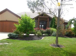 1663 NE Lashbrook Ct, Lees Summit, MO 64086