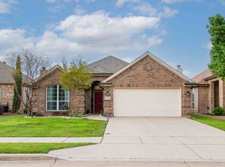 8216 Riversprings Dr, Fort Worth, TX 76115