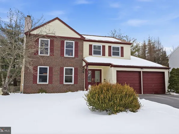 297 Cliveden Dr, Newtown, PA 18940