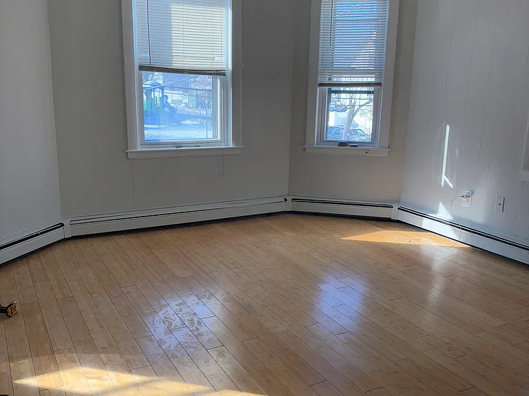 26 Beacon St #201 — Photo 4