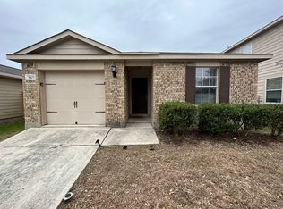 5807 Forest Cyn, San Antonio, TX 78252