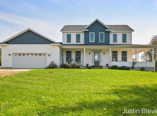 2441 22nd St, Hopkins, MI 49328