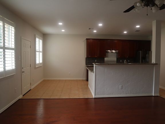 2nd image of 9601 Bull Creek Dr