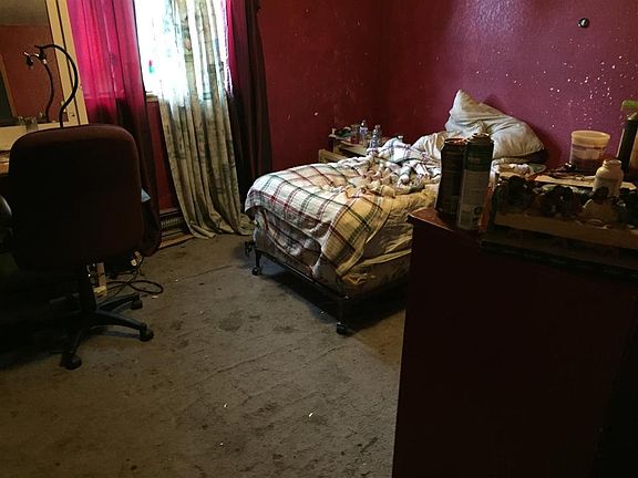 5th image of 32237 14th Ave SW