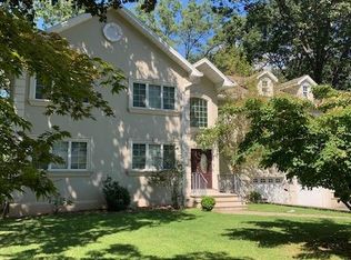 21 Addison Pl, Ho Ho Kus, NJ 07423