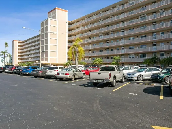 1847 Shore Dr S APT 314, South Pasadena, FL 33707