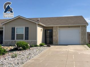 521 Grainfield St, Manhattan, KS 66502