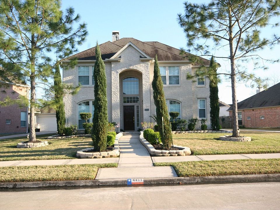 1st image of 4411 Grove Park Dr