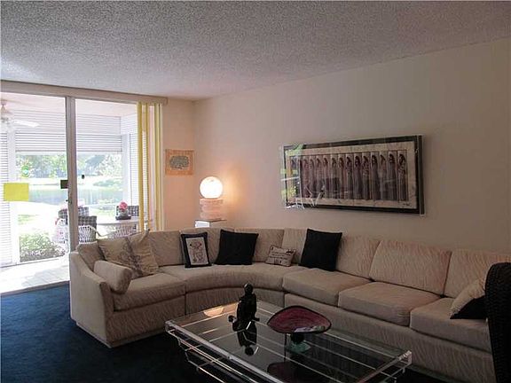 5th image of 4280 Oaks Ter APT 106