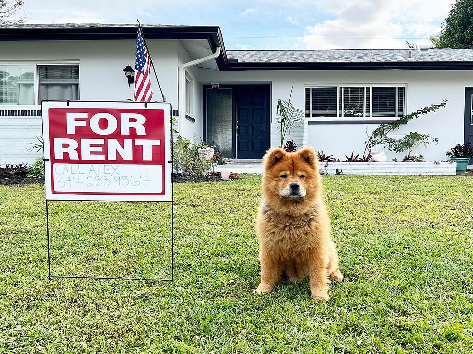 Pet-Friendly Rental in Fort Myers.