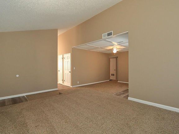 5th image of 3263 Green Pasture Dr