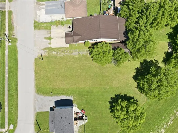 120 Queen St S, Thorold, ON L2V 3P2