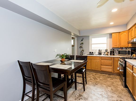 4th image of 2612 E Bonnie Brook Ln