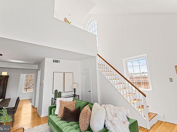3rd image of 400-16 S 2nd St #416B