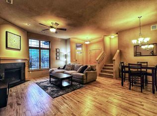 9326 Old Sauk Rd, Middleton, WI 53562