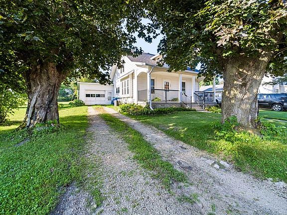 2nd image of 1005 Cardinal STREET
