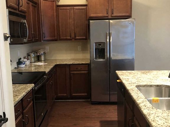 4th image of 603 Fox Path Ln