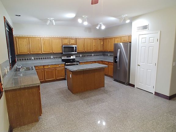 5th image of 2925 E Cathy Dr