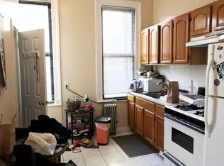 635 Humboldt St APT 1R, Brooklyn, NY 11222